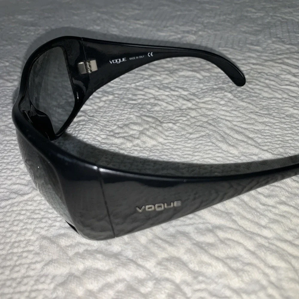 VOGUE VO 2399-S W44/11 BLACK SUNGLASSES AUTHENTIC FRAMES‎ 63-16 Italy